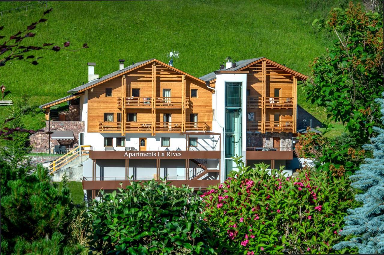 Apartments La Rives Santa Cristina Val Gardena ภายนอก รูปภาพ