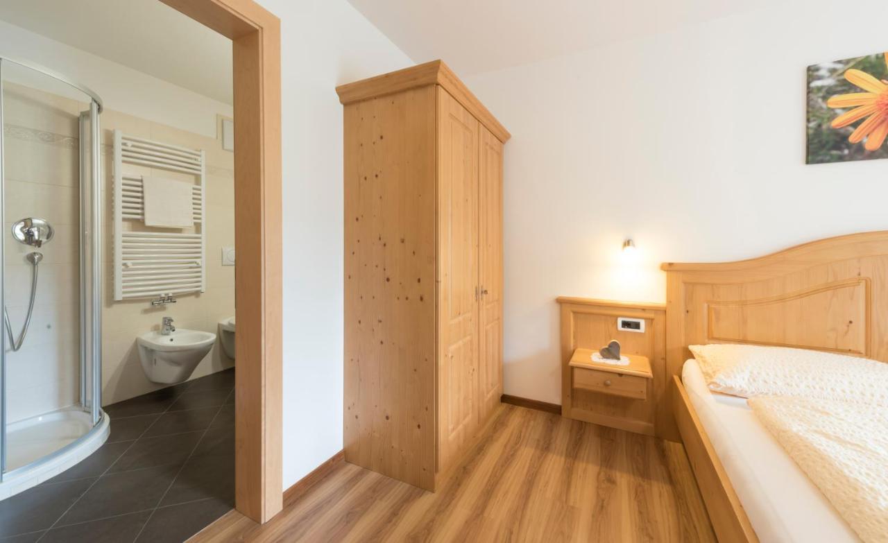 Apartments La Rives Santa Cristina Val Gardena ภายนอก รูปภาพ
